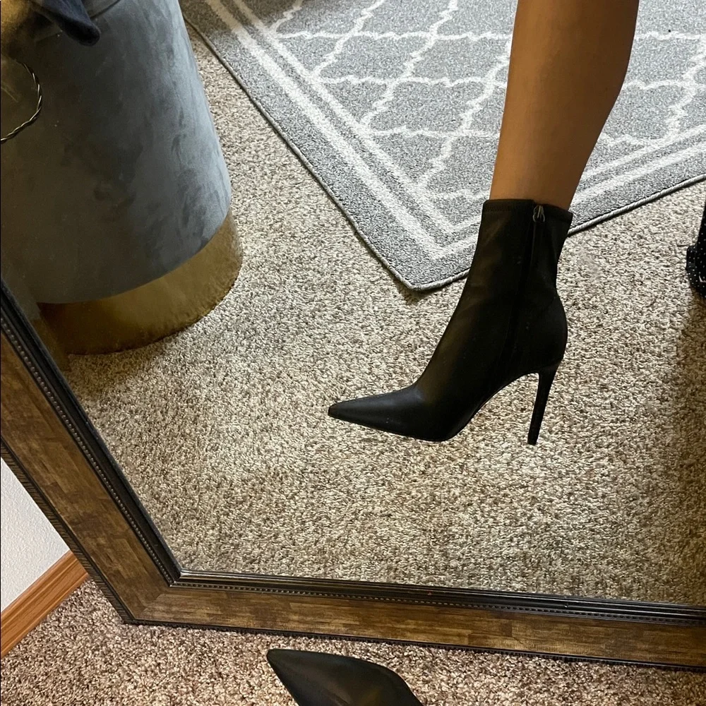 Elegant Black Women's Ankle Boots - Picture 9 of 11
